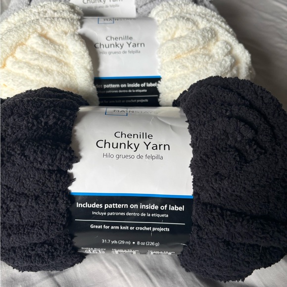 Mainstays Chenille Chunky set. - Picture 4 of 11